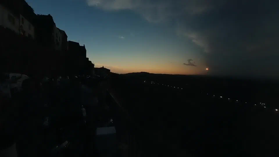 Vista de l'entorn: Els grans de Baily
